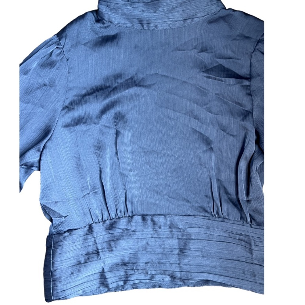 Size Medium Top - image 2